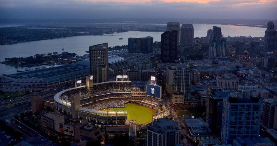 Walk to Petco Park: Stylish Hotels in the Heart of San Diego