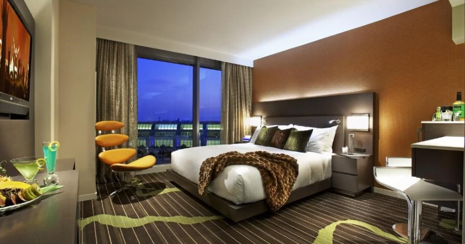 Walk to Petco Park: Stylish Hotels in the Heart of San Diego
