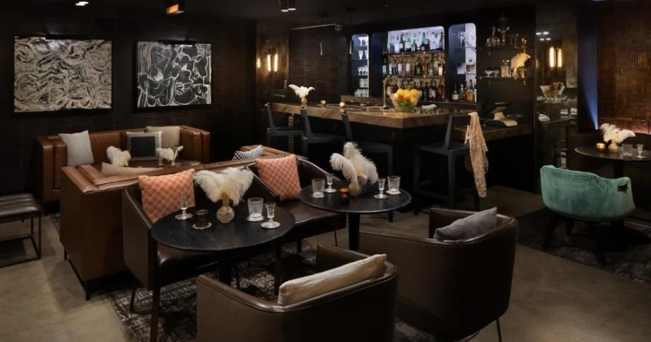 Unleashing San Diego: Your Ultimate Hotel Guide Near Petco Park